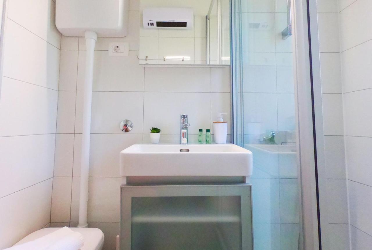 Beachfront Apartment Mala Tereza Σπλιτ Εξωτερικό φωτογραφία